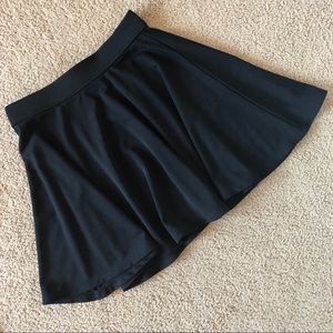 Forever 21 black skirt